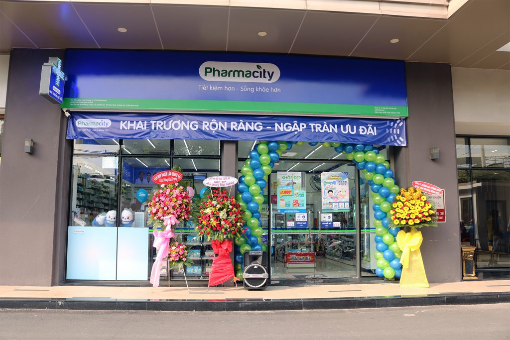 Beautiful signboard made by Tuong Minh at Pharmacity